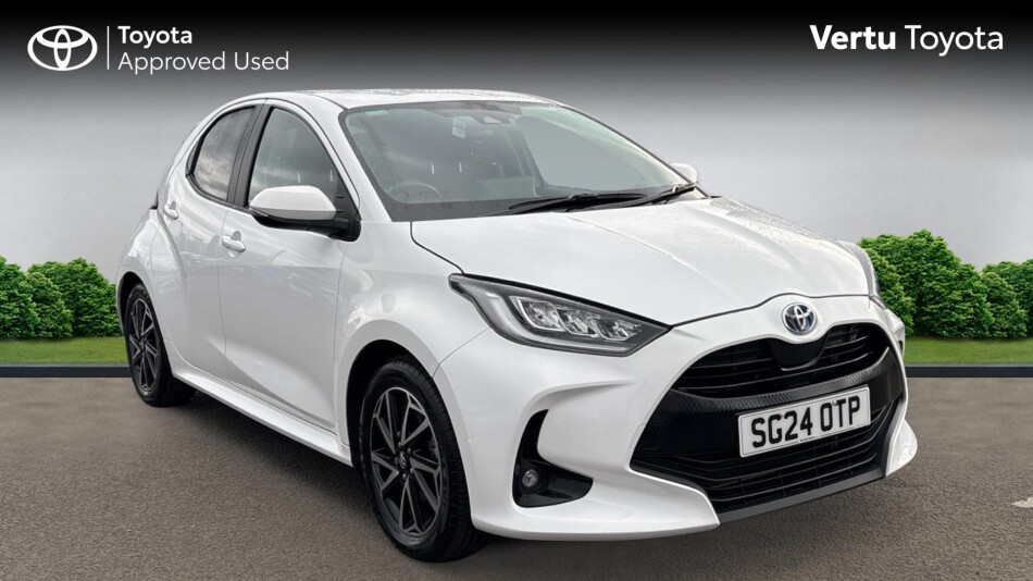 Toyota Yaris 1.5 Hybrid Design 5dr CVT Hybrid Hatchback